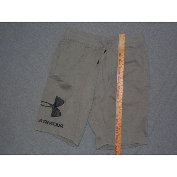 Under Armour Shorts Sz L Men Big Logo Sportswear Gray‎ Athleisure - Picture 2 of 8